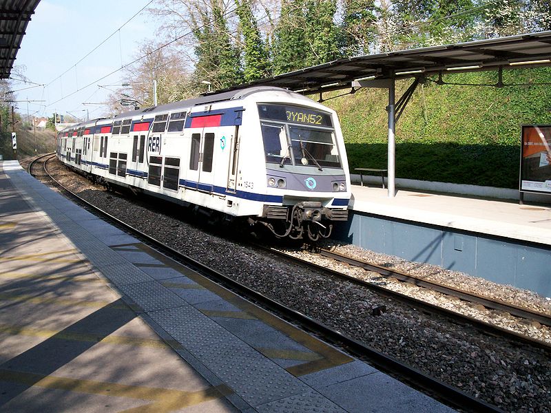 RER_A_Widipedia800p.jpg