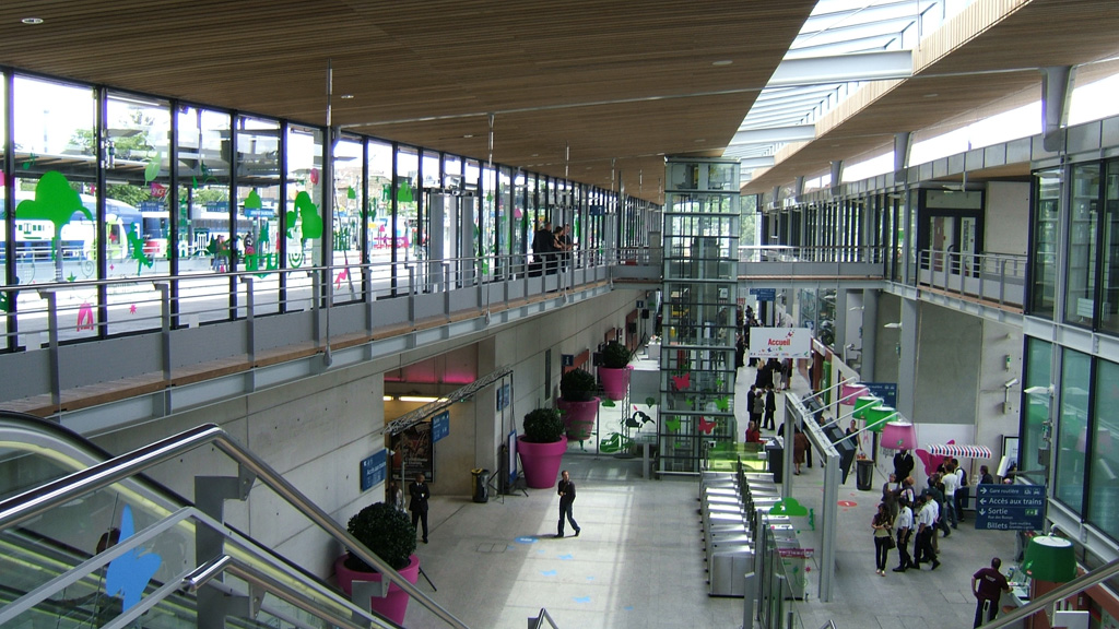 Le nouveau pôle gares d'Ermont Eaubonne Association des Usagers des